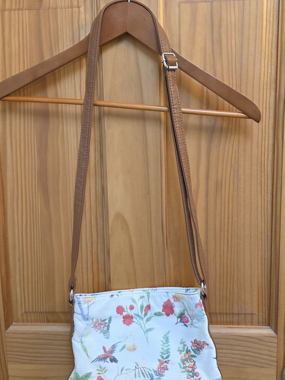 Bueno White Floral Crossbody with Tan Strap